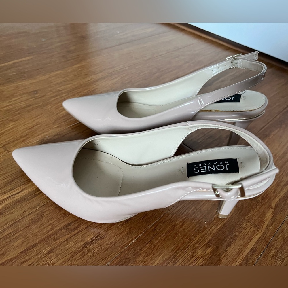 Jones New York - Nude Patent Slingback Kitten Heels, Sz 7